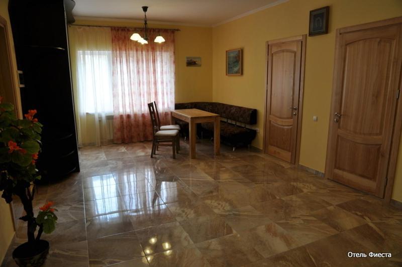 Hotel Fiesta à Bilhorod-Dnistrovsʼkyy Chambre photo